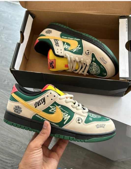 NIKE SB DUNK